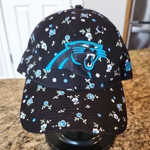 New‎ Era Black and Blue Baseball Hat with Logo